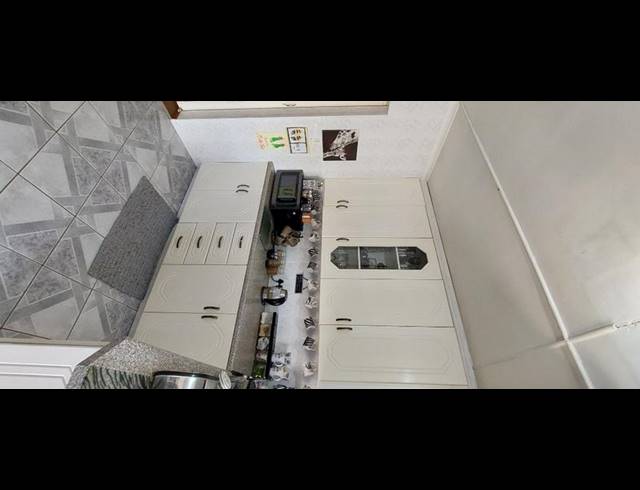 4 BEDROOM HOUSE FOR SALE IN MERRIVALE